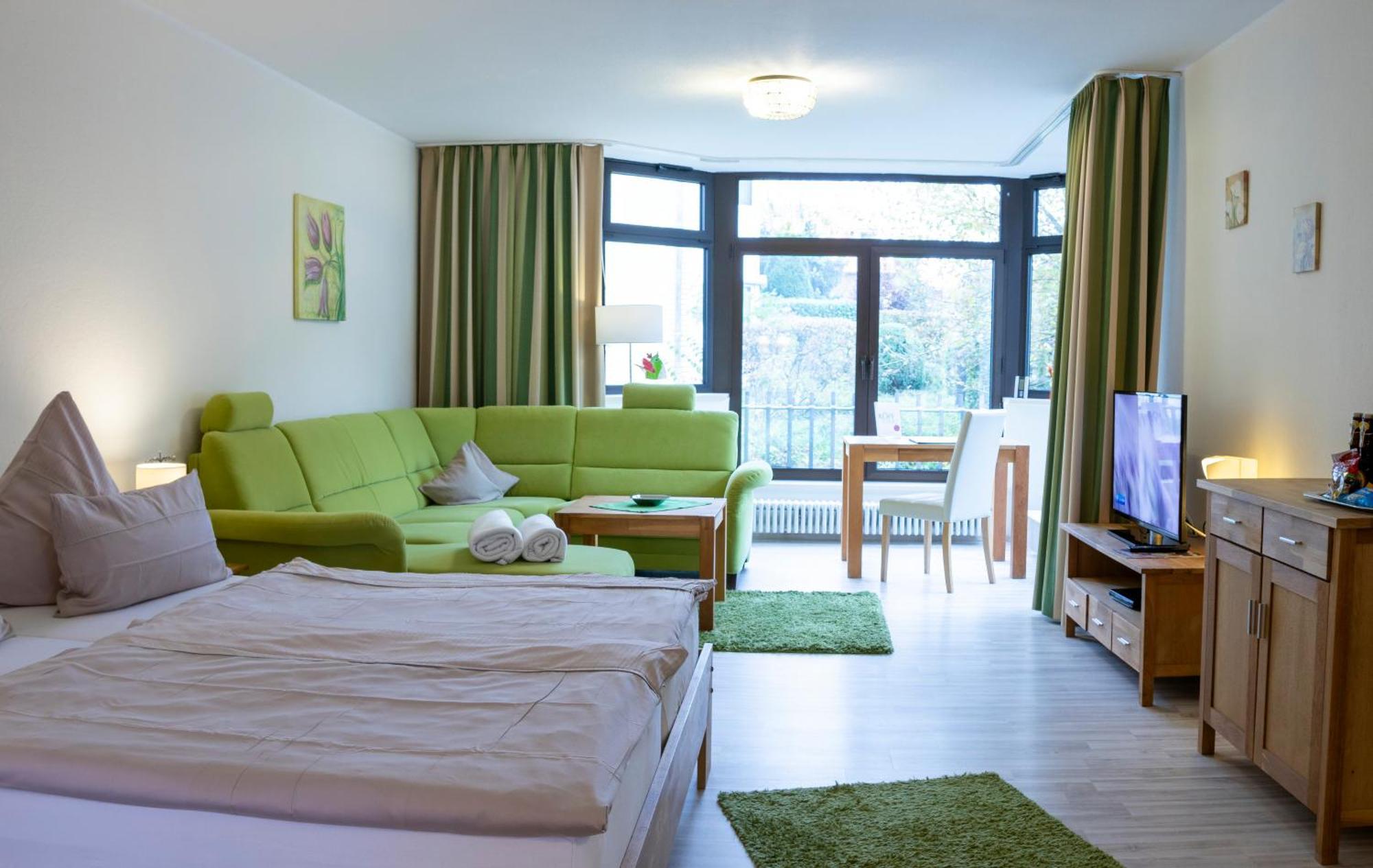 Haus Roseneck Mit Gratis Zugang Zur Jod-Sole-Therme 바트베벤슨 외부 사진