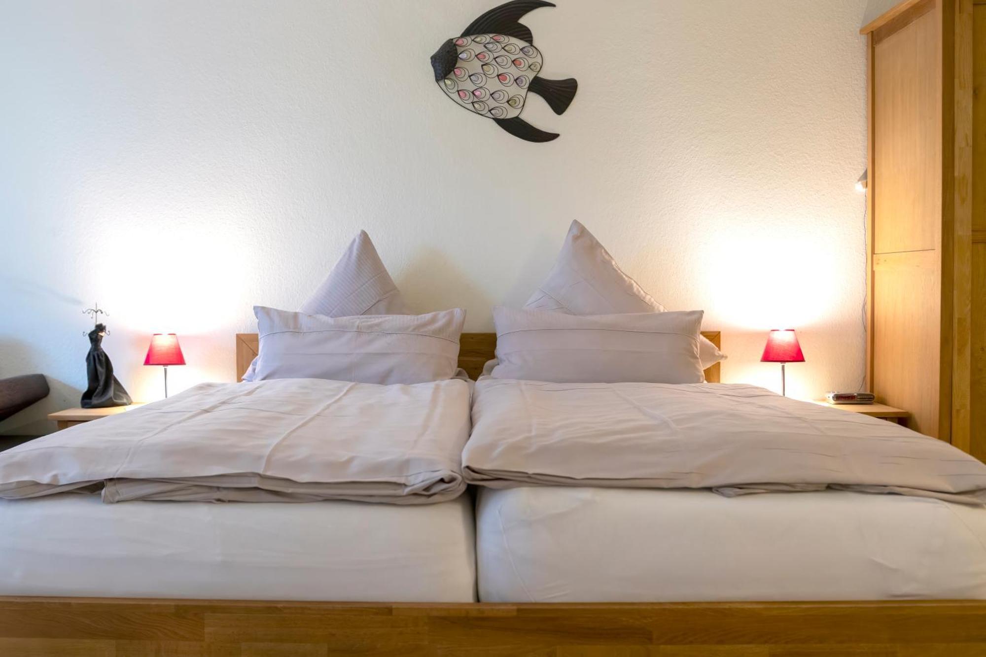 Haus Roseneck Mit Gratis Zugang Zur Jod-Sole-Therme 바트베벤슨 외부 사진