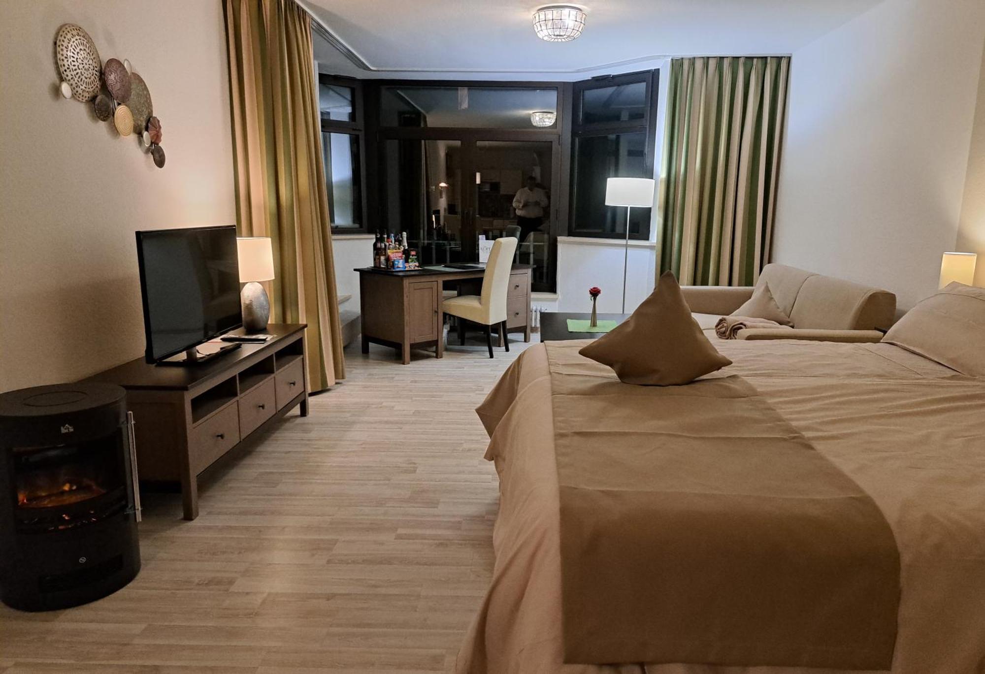 Haus Roseneck Mit Gratis Zugang Zur Jod-Sole-Therme 바트베벤슨 외부 사진